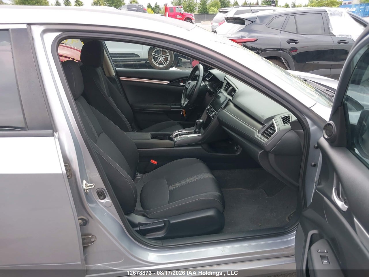 2HGFC2F63JH025868 · 2018 HONDA CIVIC SE · 5/23