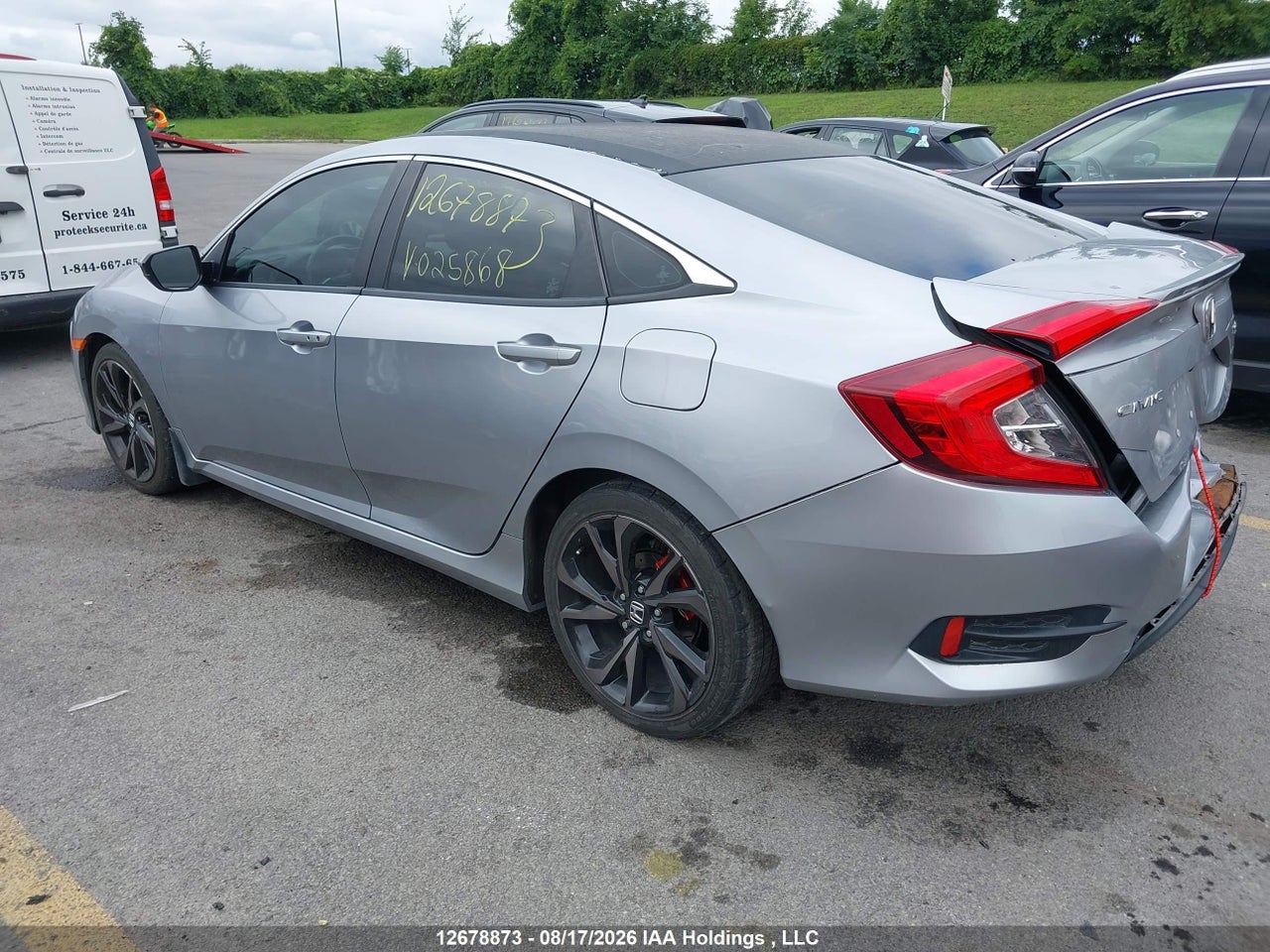2HGFC2F63JH025868 · 2018 HONDA CIVIC SE · 3/23