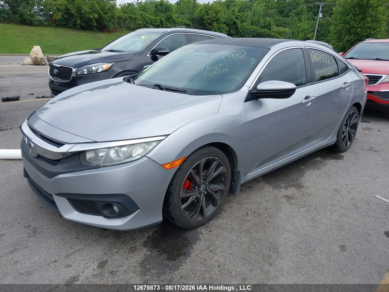 2HGFC2F63JH025868 · 2018 HONDA CIVIC SE · 2/23