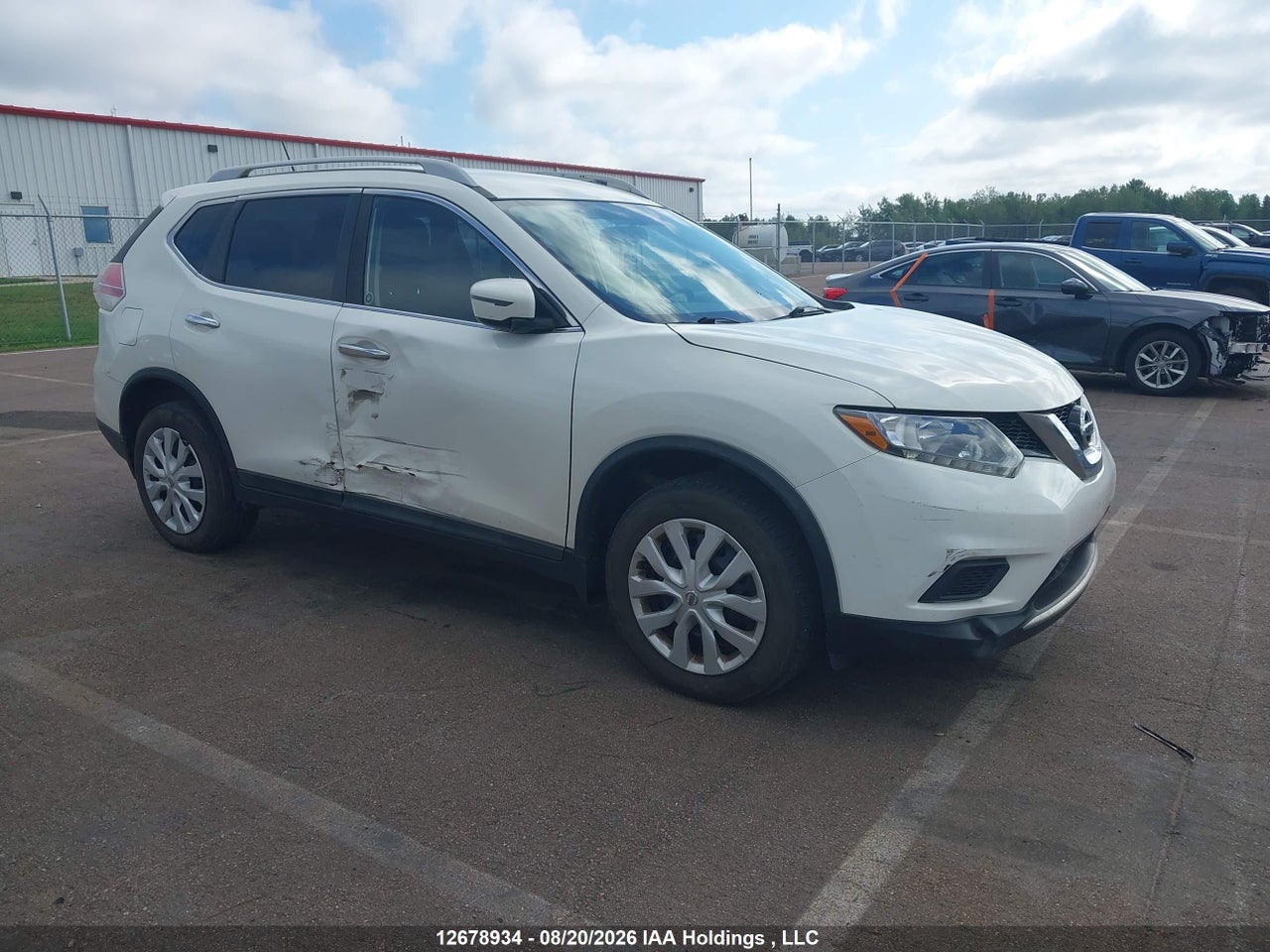 5N1AT2MT9GC733079 · 2016 NISSAN ROGUE S/SV