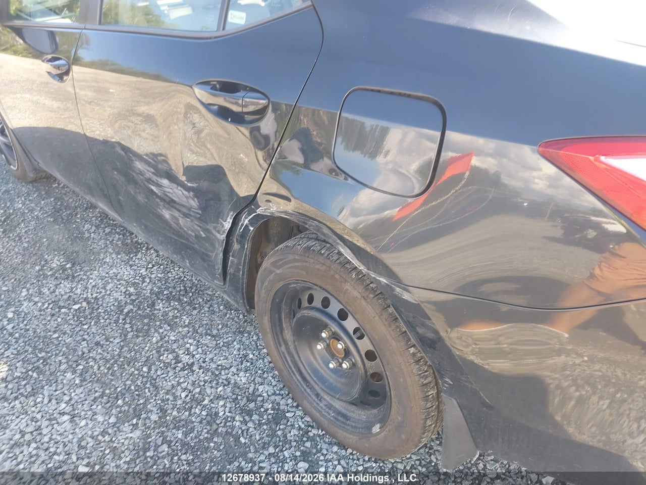 2T1BURHEXFC415780 · 2015 TOYOTA COROLLA L/LE/LE PLS/PRM/S/S PLS · 12/18