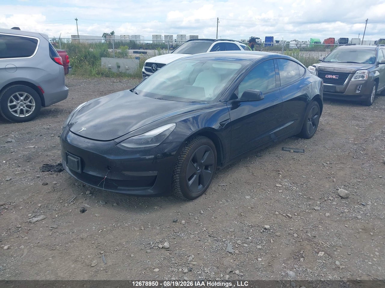 5YJ3E1EA6MF918901 · 2021 TESLA MODEL 3 · 2/17