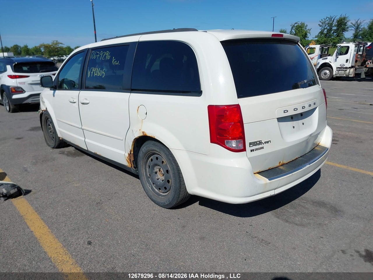 2D4RN4DG9BR792605 · 2011 DODGE GRAND CARAVAN EXPRESS · 3/22