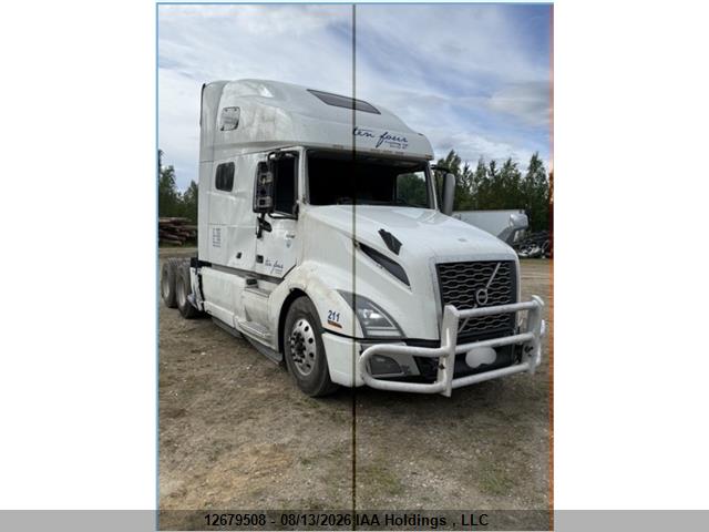 4V4NC9EH8PN328011 · 2023 VOLVO VNL