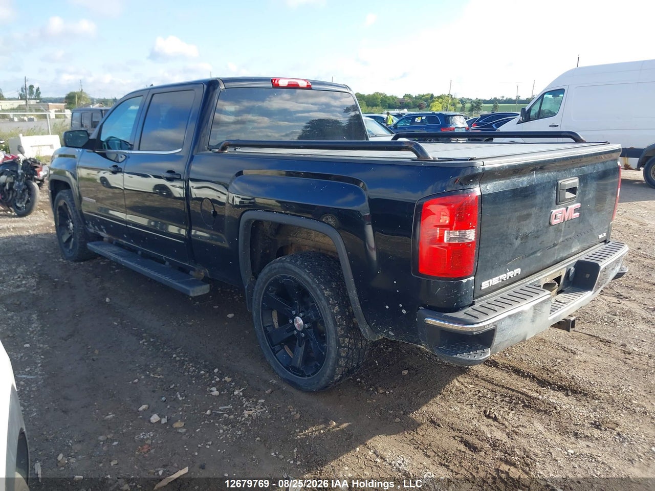 3GTU2MEC2GG336292 · 2016 GMC SIERRA K1500 SLE · 3/17