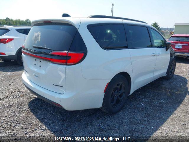 2025 CHRYSLER PACIFICA LIMITED · 5/18