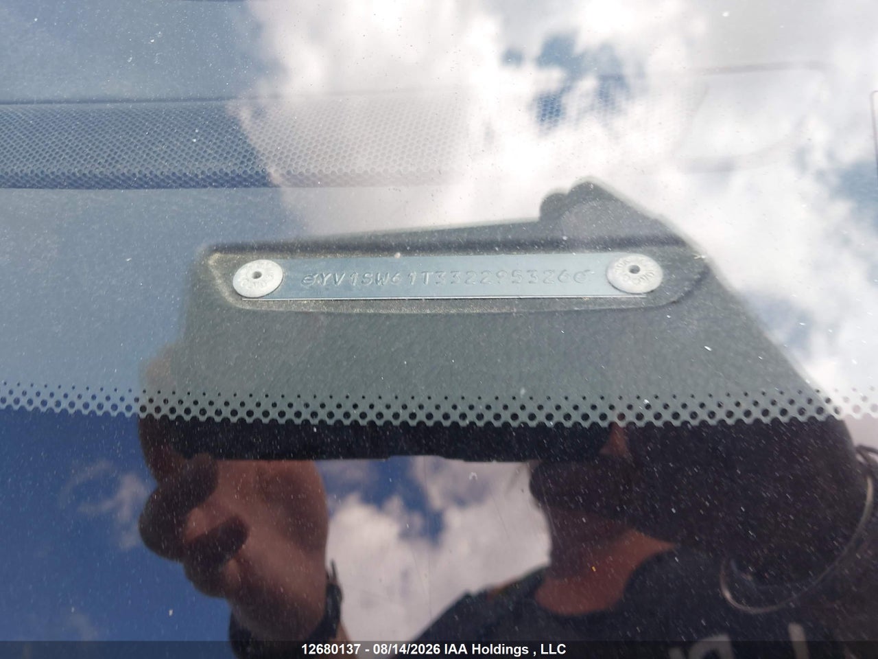 YV1SW61T332295326 · 2003 VOLVO V70 · 9/20