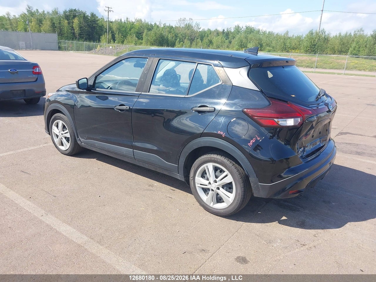 3N1CP5BV0ML530558 · 2021 NISSAN KICKS S · 3/20
