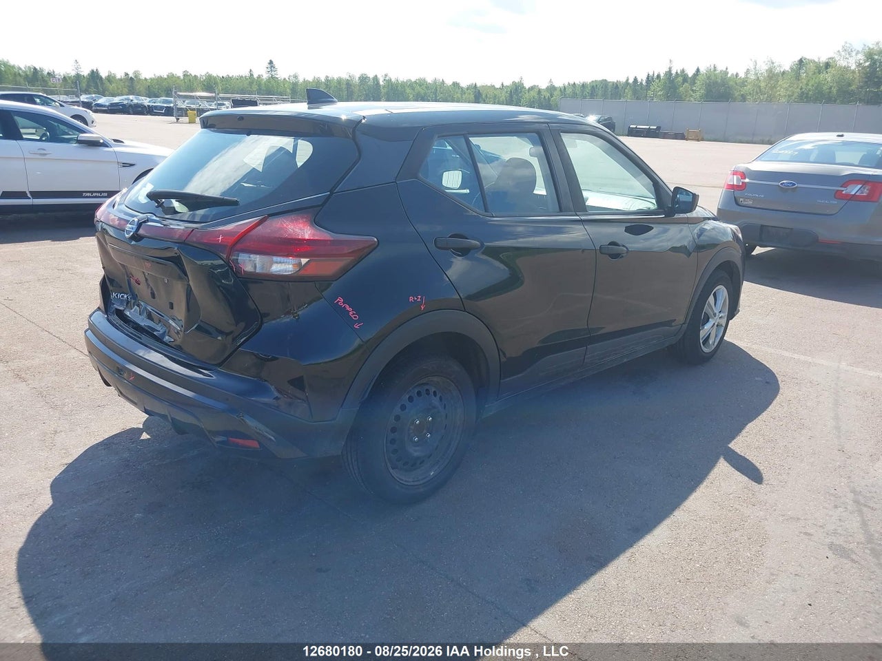 3N1CP5BV0ML530558 · 2021 NISSAN KICKS S · 4/20