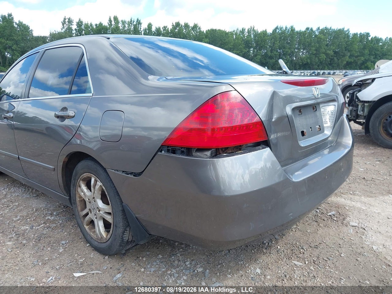 1HGCM56797A813605 · 2007 HONDA ACCORD EX-L/SE · 6/19