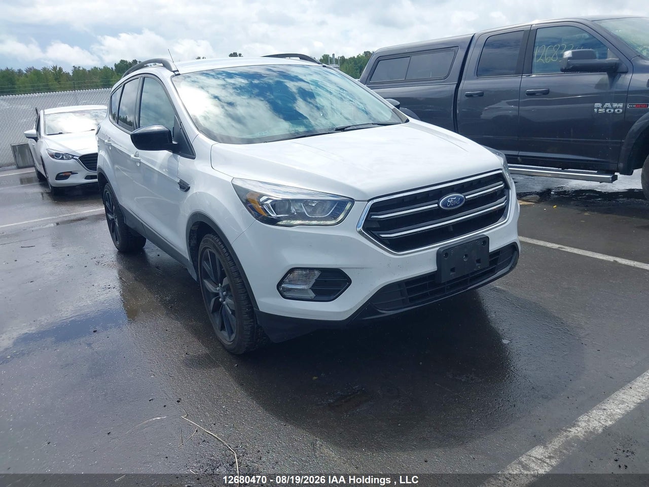 1FMCU9GD5JUC14518 · 2018 FORD ESCAPE SE