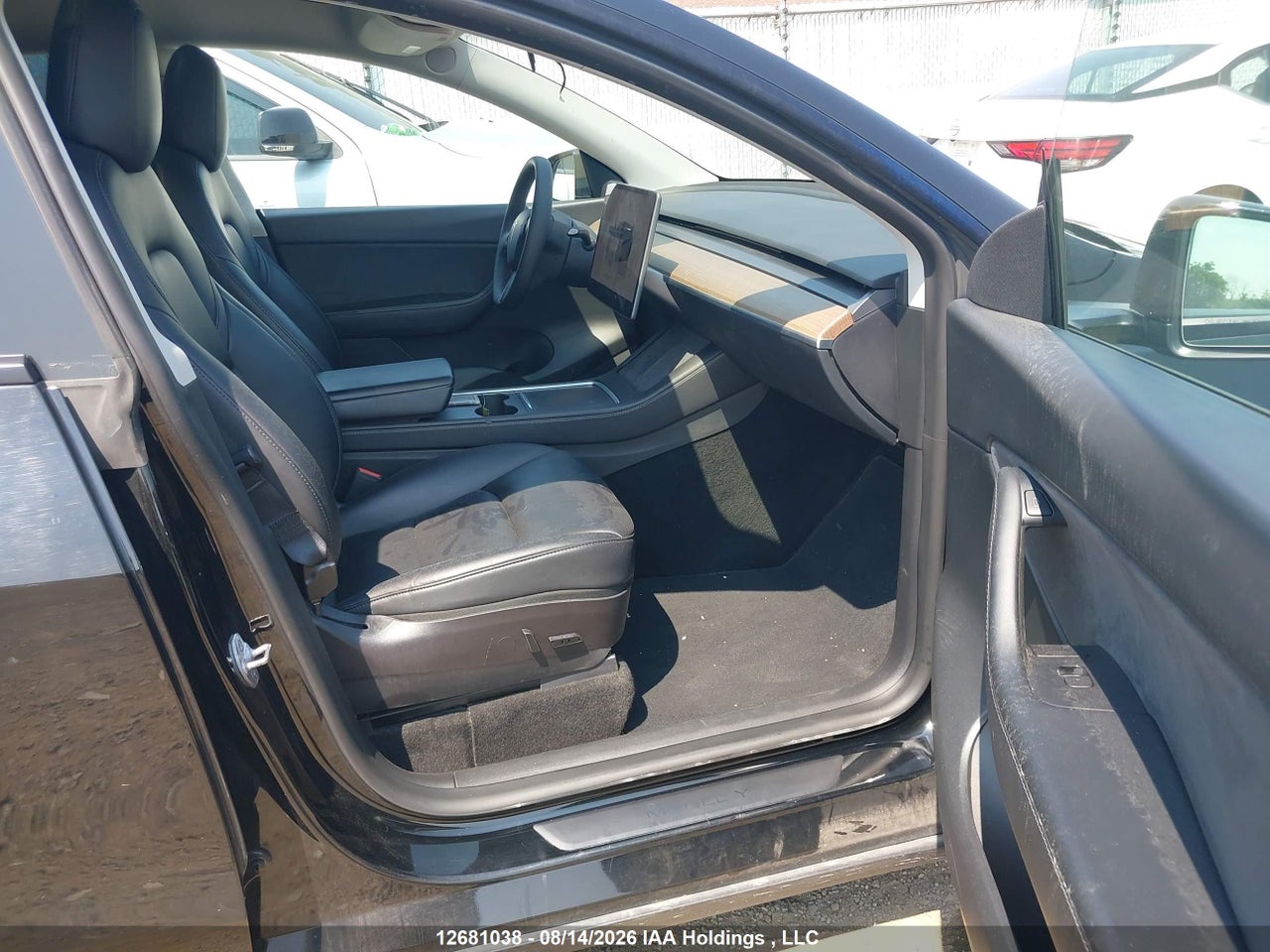 7SAYGDEE9NF464989 · 2022 TESLA MODEL Y · 5/21