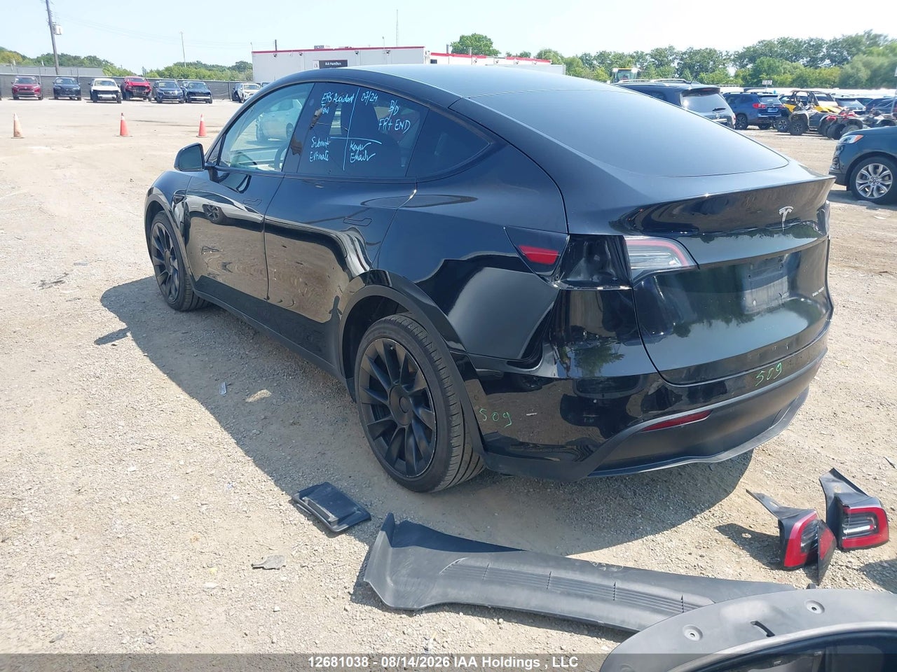 7SAYGDEE9NF464989 · 2022 TESLA MODEL Y · 3/21