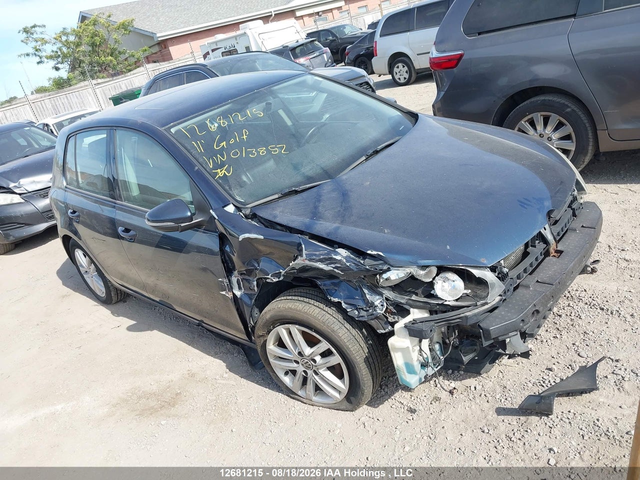 2011 VOLKSWAGEN GOLF