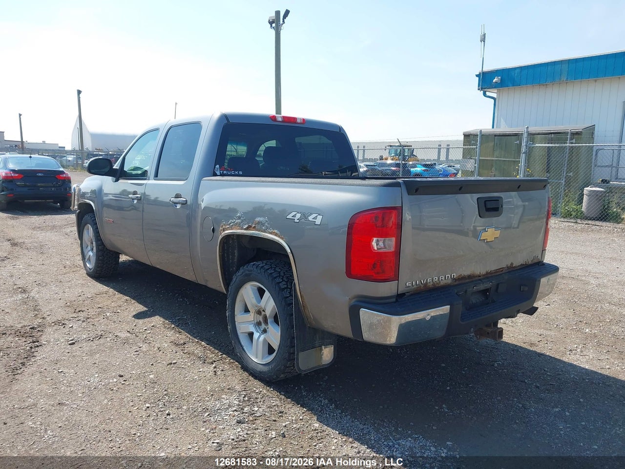 2GCEK13Y571661836 · 2007 CHEVROLET SILVERADO K1500 CREW CAB · 3/21