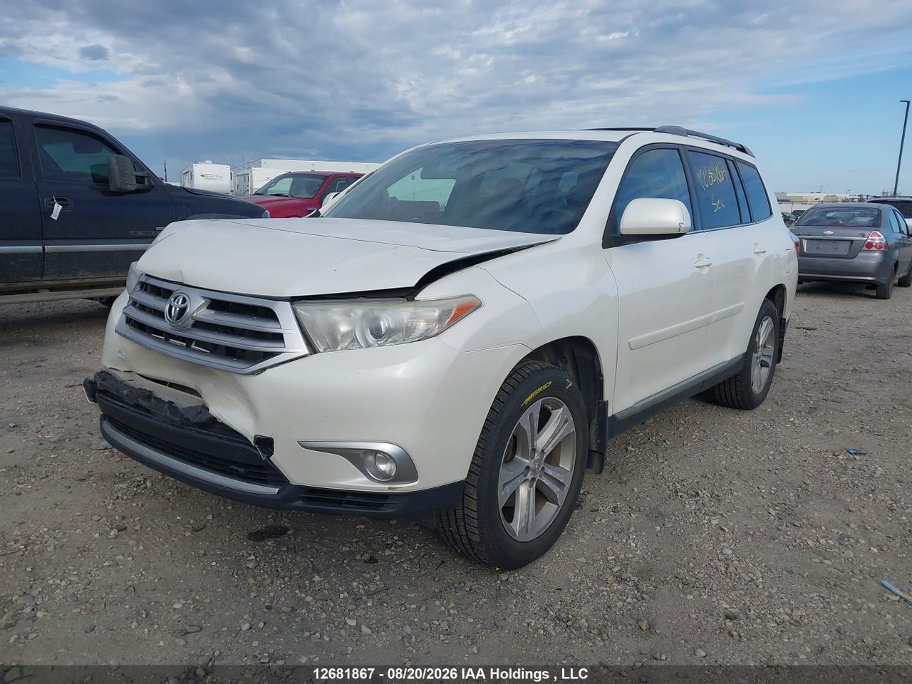 5TDBK3EH4CS142890 · 2012 TOYOTA HIGHLANDER V6 · 2/13