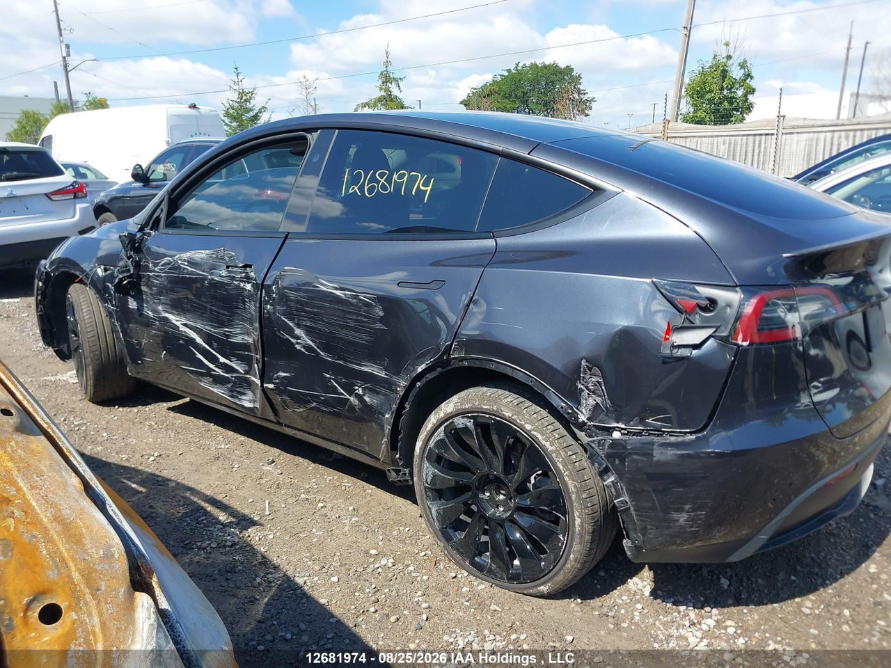 7SAYGDED8RF079176 · 2024 TESLA MODEL Y LONG RANGE/RWD · 6/17