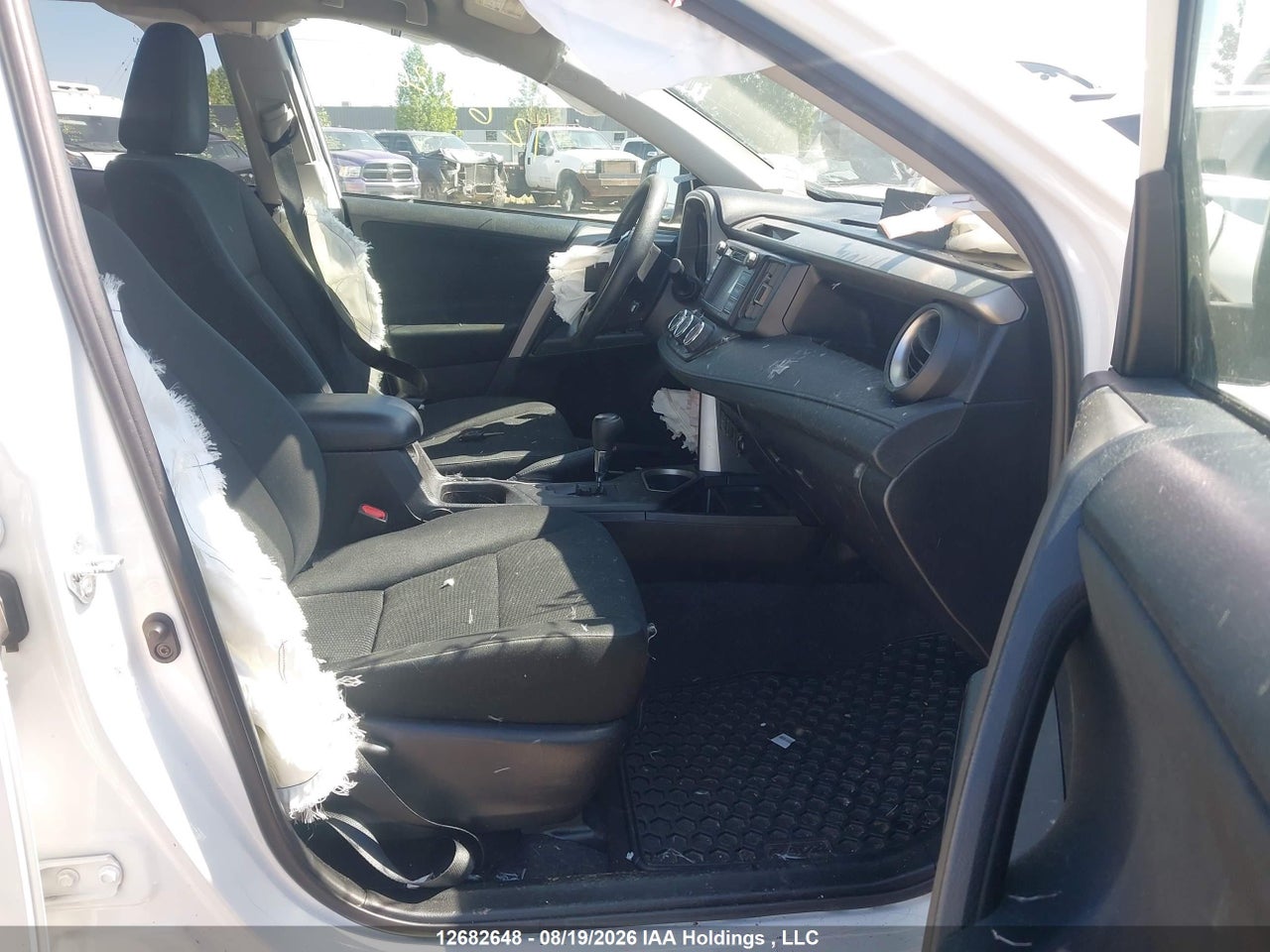 2T3BFREV1HW631623 · 2017 TOYOTA RAV4 LE · 5/20