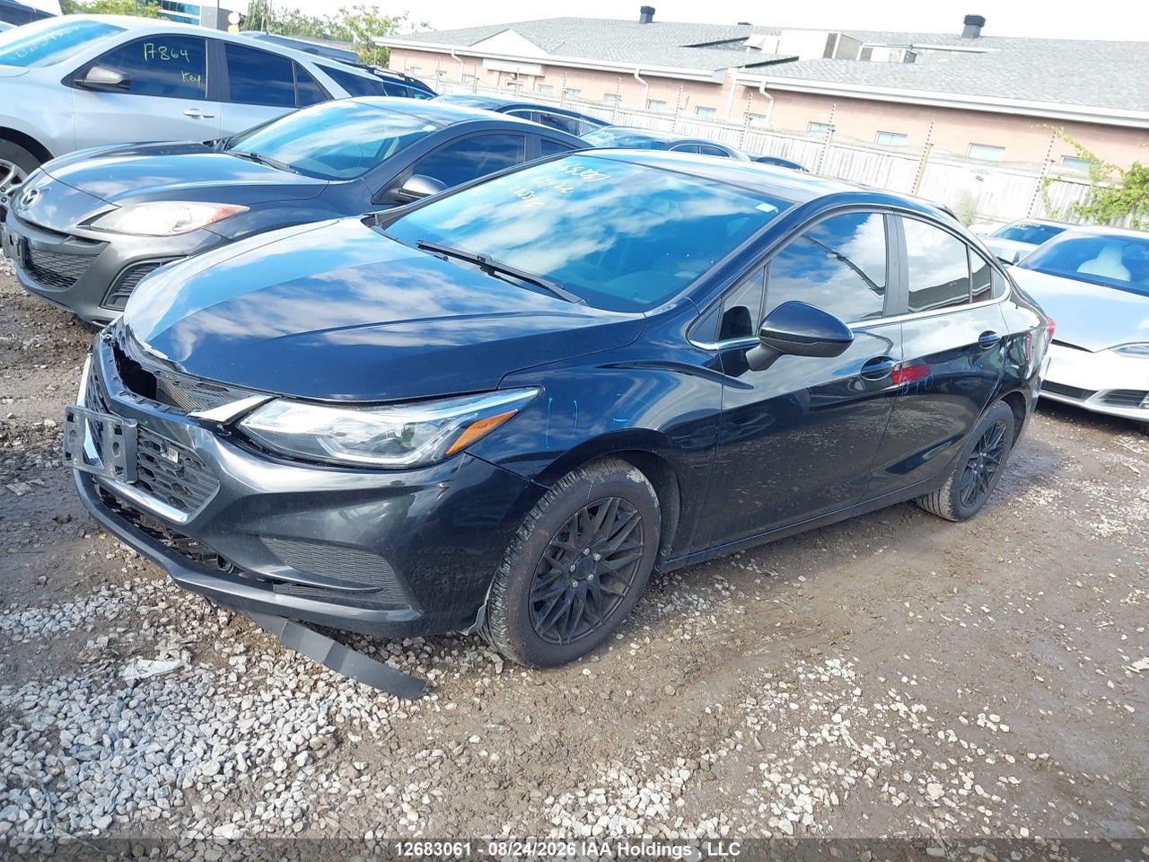 1G1BE5SM9J7225526 · 2018 CHEVROLET CRUZE LT AUTO · 2/16