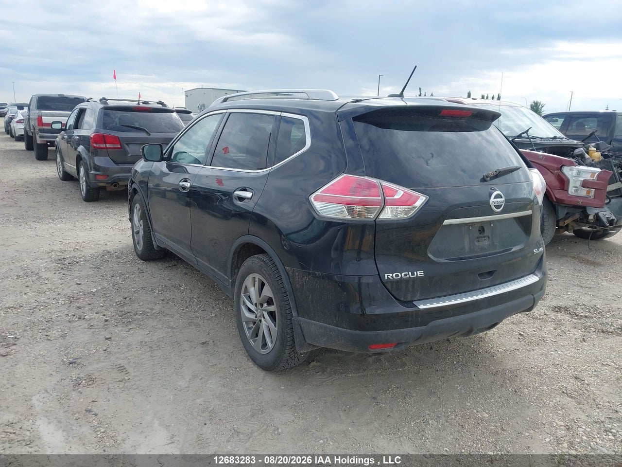 5N1AT2MV8FC762623 · 2015 NISSAN ROGUE S/SL/SV · 3/19