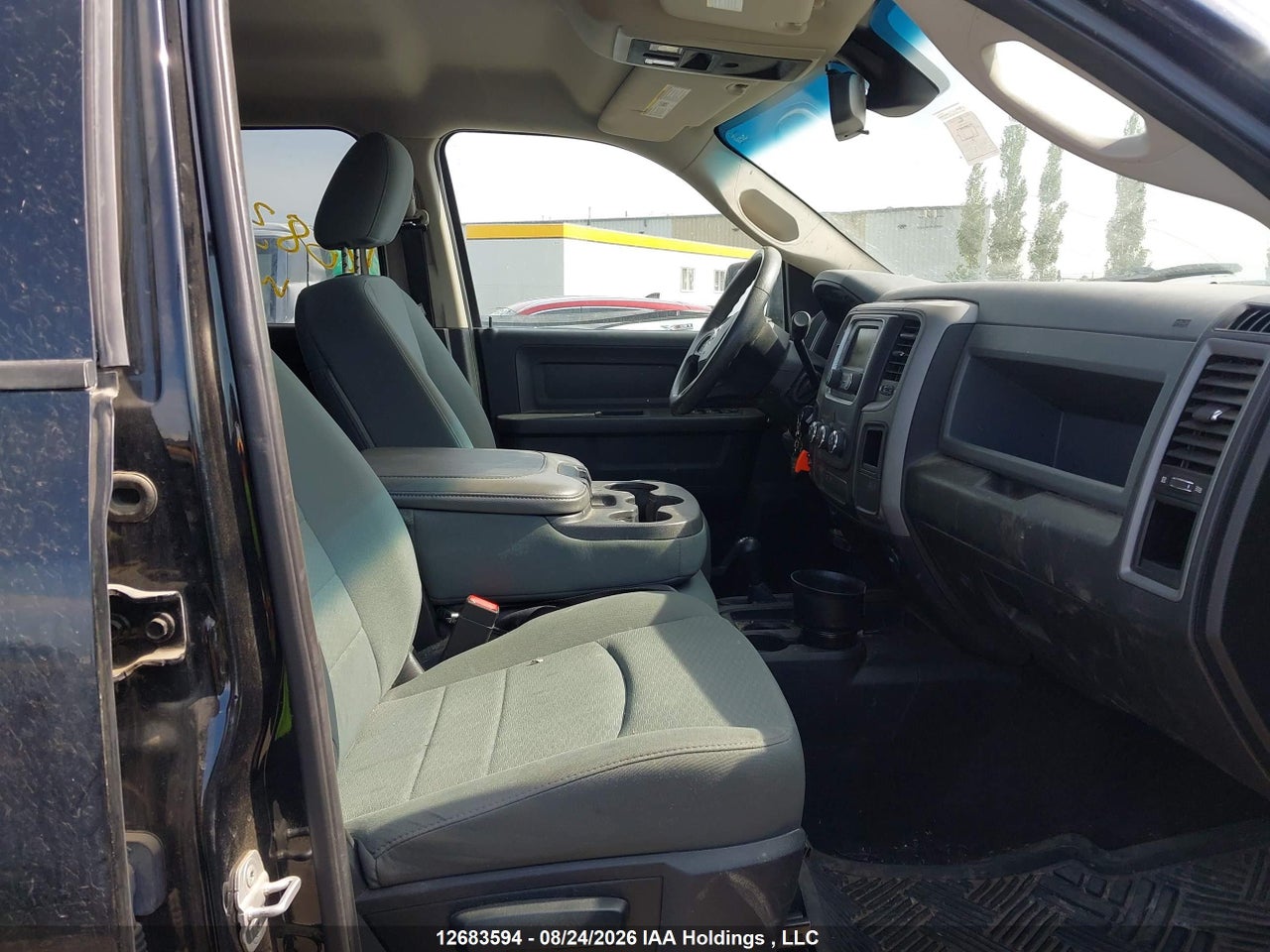 3C6TR5CT8EG139759 · 2014 RAM 2500 ST · 5/19