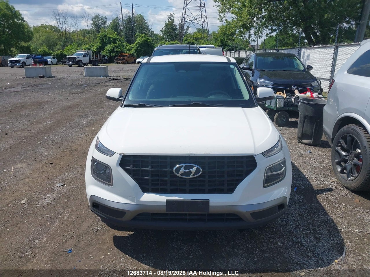 KMHRB8A31PU263282 · 2023 HYUNDAI VENUE SE · 12/18