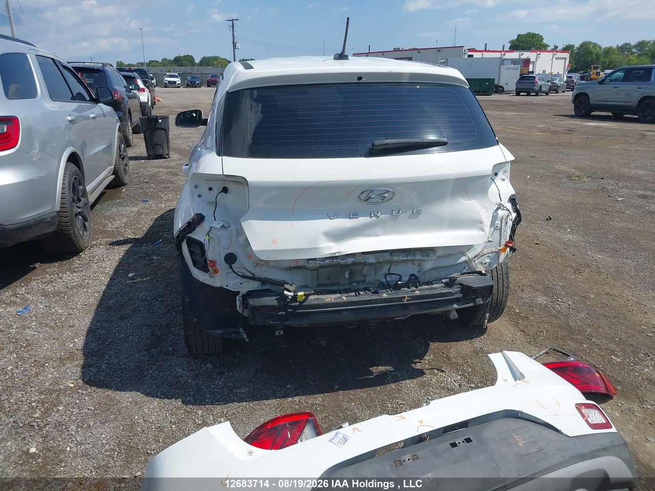 KMHRB8A31PU263282 · 2023 HYUNDAI VENUE SE · 6/18