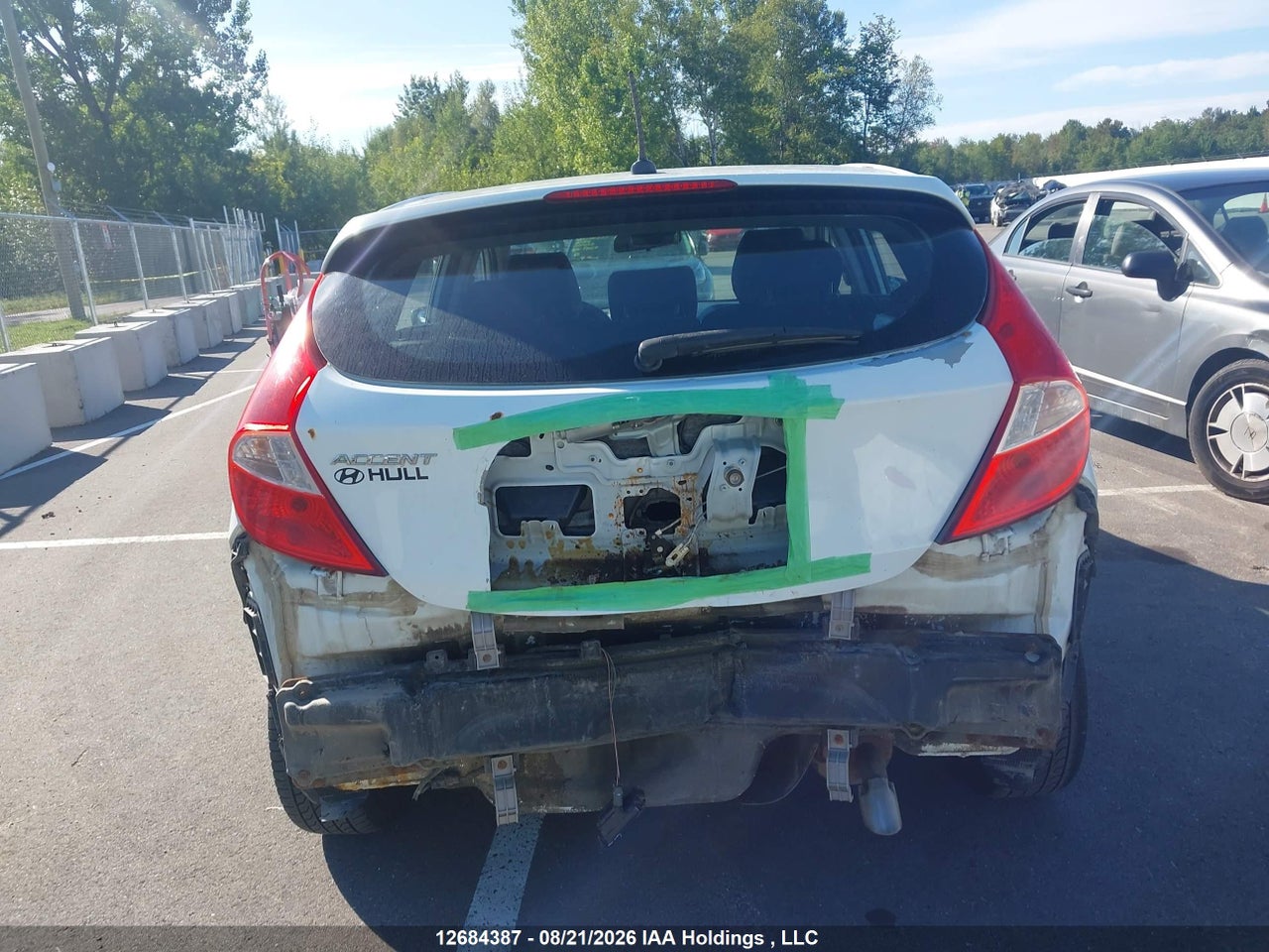 KMHCT5AE7FU228800 · 2015 HYUNDAI ACCENT GL · 6/17