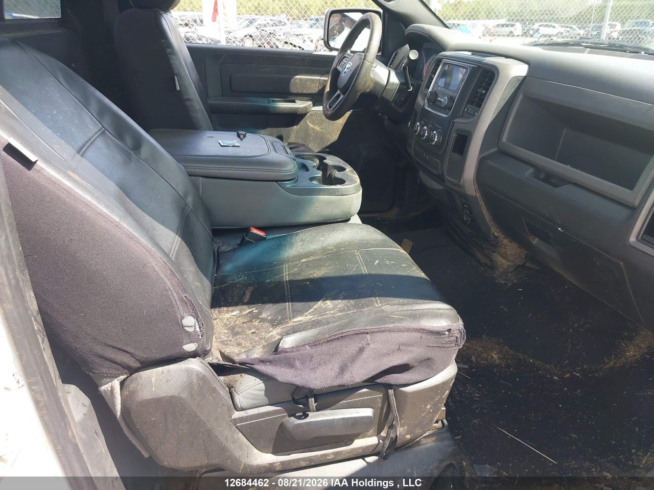 3C6JR6AT1JG181104 · 2018 RAM 1500 ST · 5/22