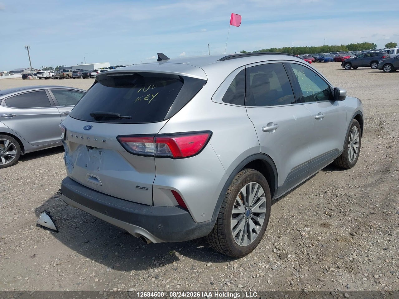 1FMCU9DZ9LUB82823 · 2020 FORD ESCAPE TITANIUM HYBRID · 4/19