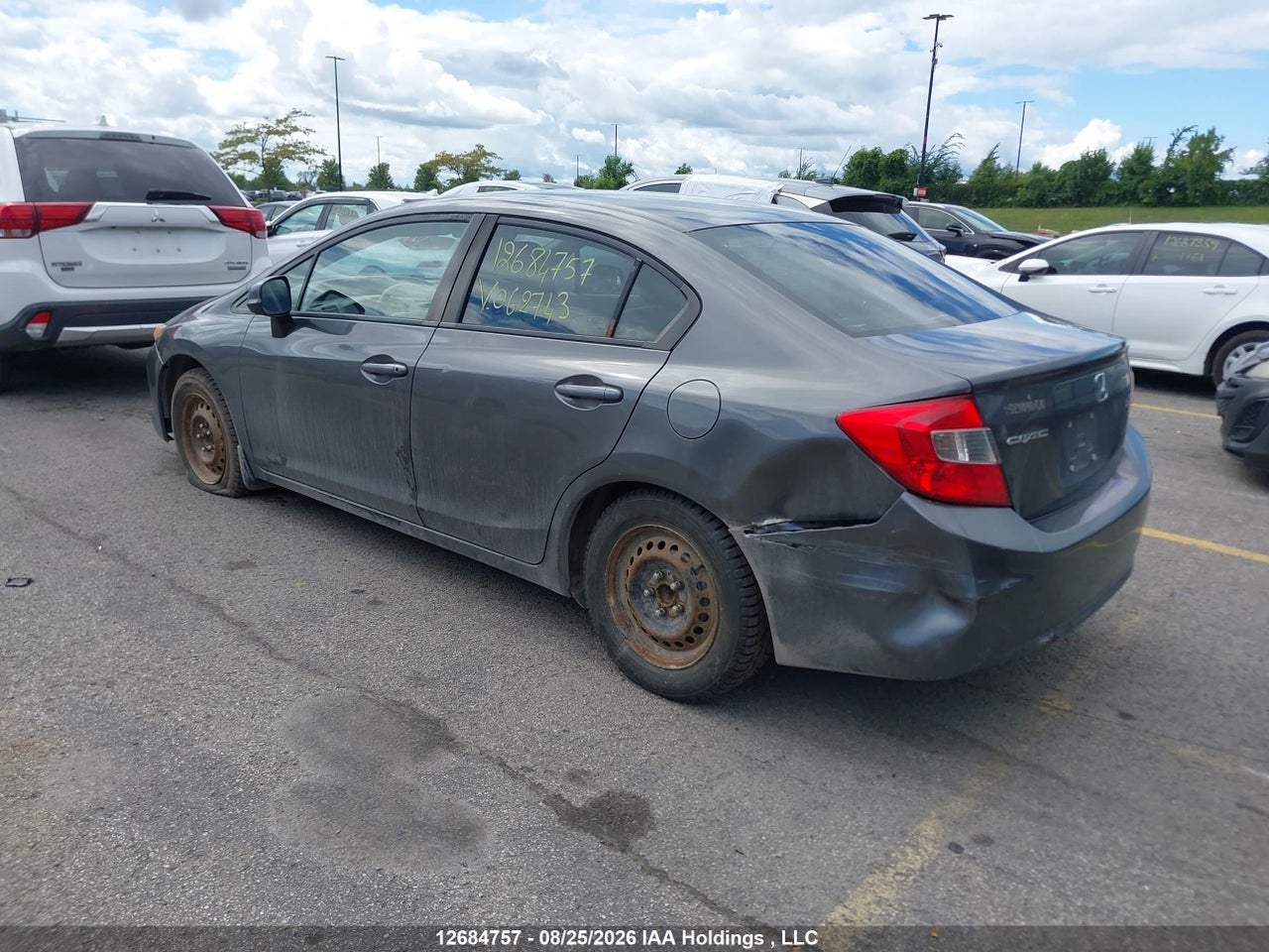 2HGFB2F48CH062743 · 2012 HONDA CIVIC LX · 3/21