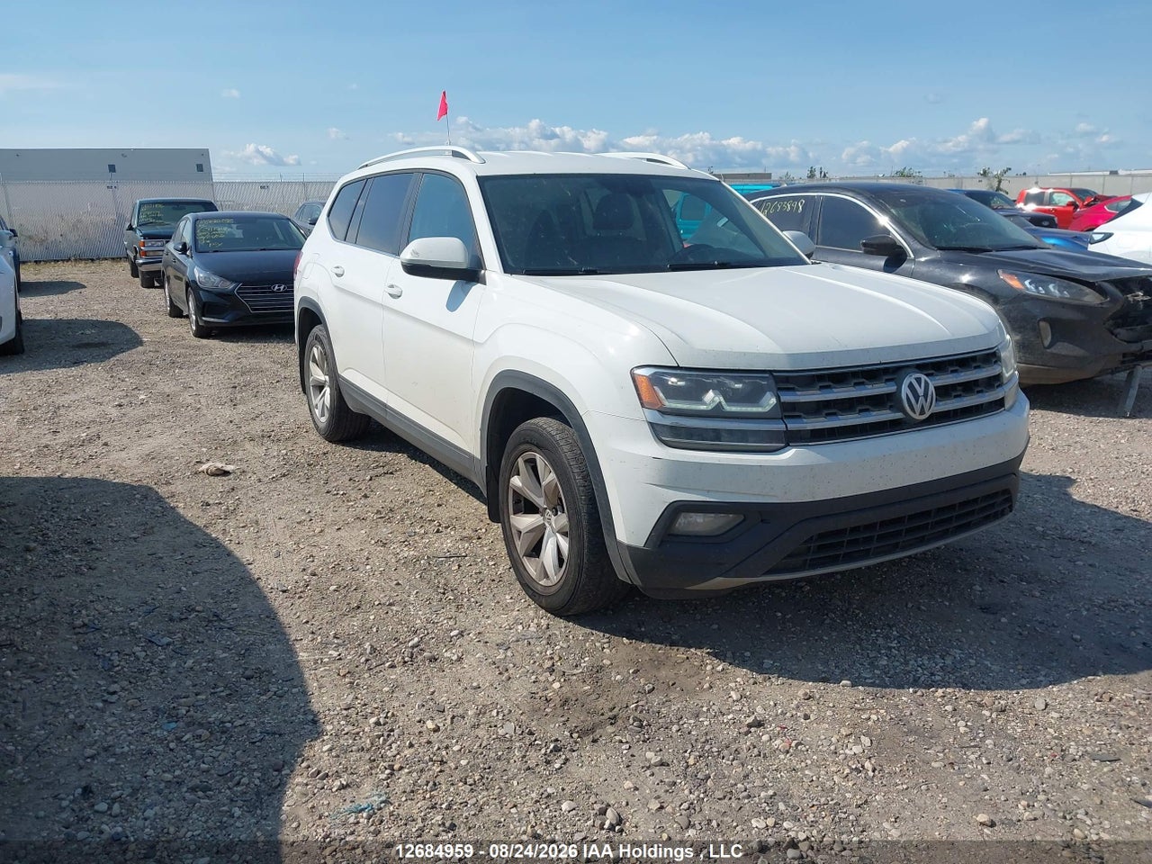 1V2LR2CA0JC568864 · 2018 VOLKSWAGEN ATLAS 3.6 FSI COMFORTLINE