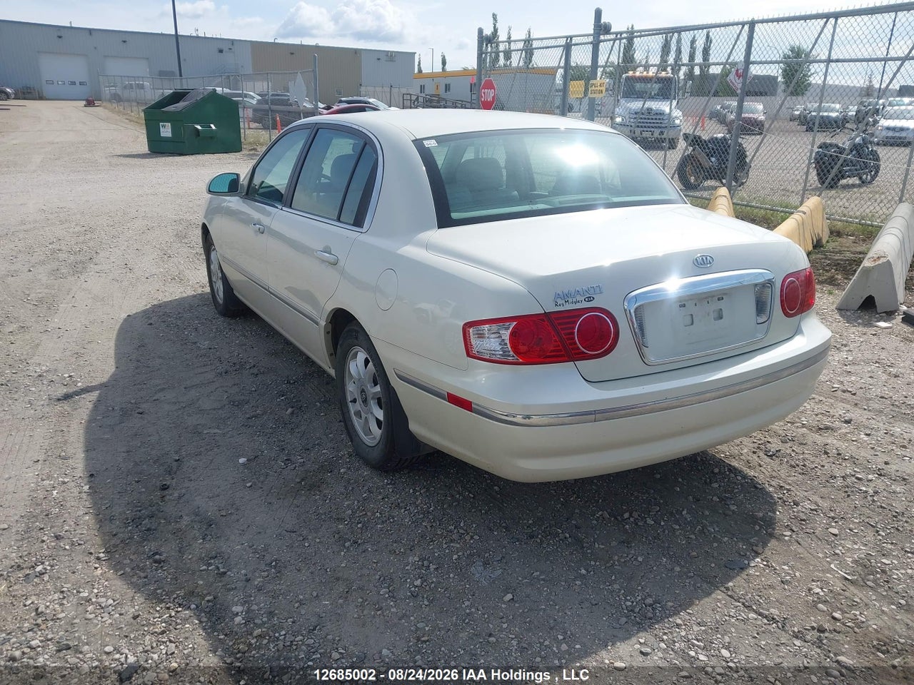 KNALD124X55076727 · 2005 KIA AMANTI · 3/18