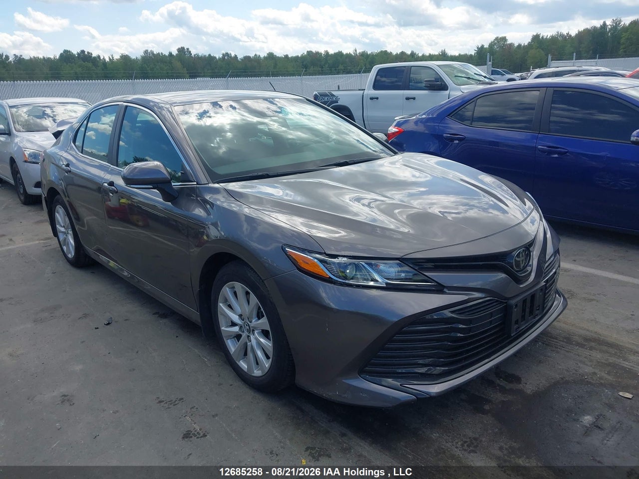 4T1B11HK4JU019514 · 2018 TOYOTA CAMRY LE