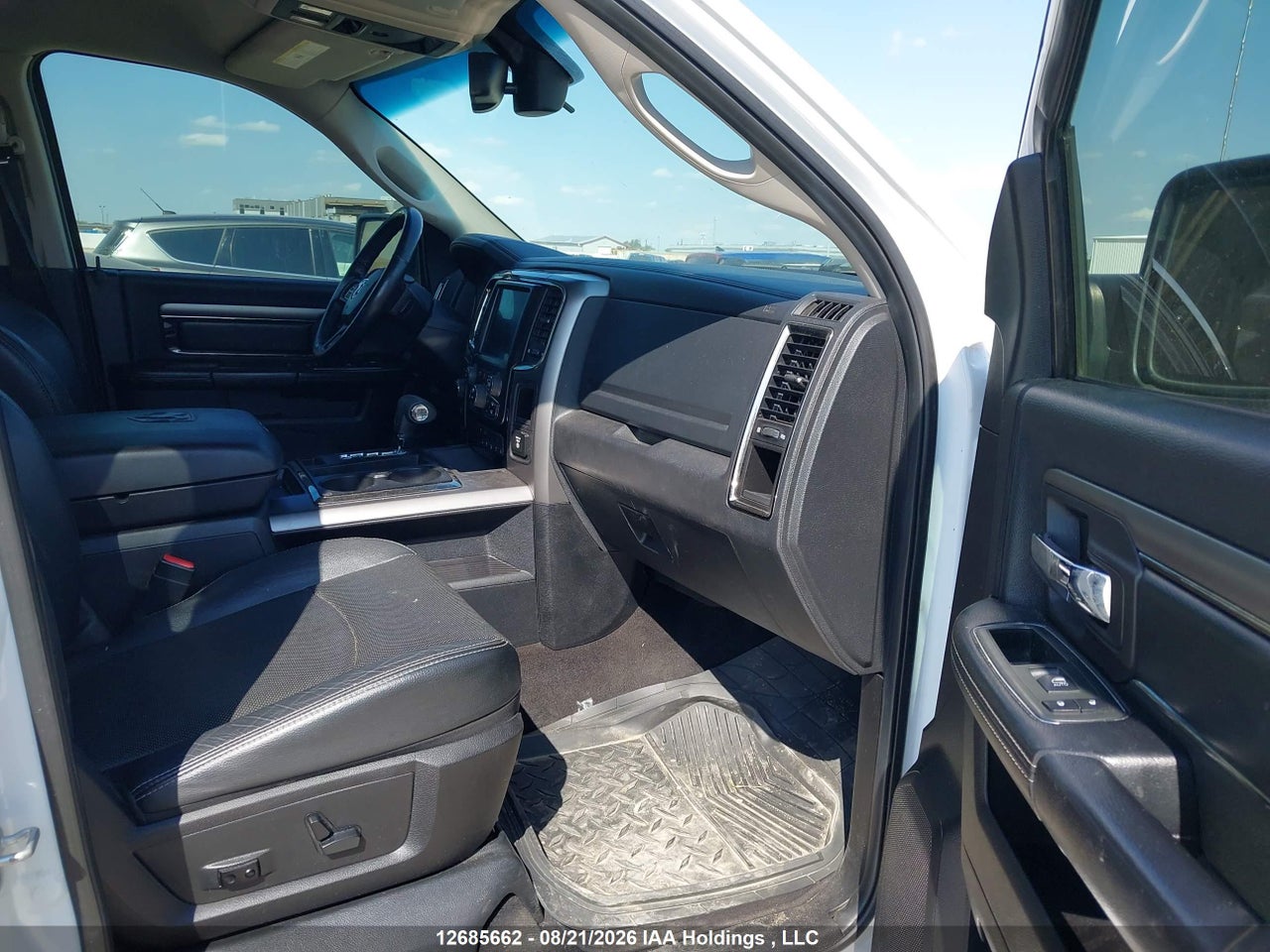 1C6RR7MT4DS660893 · 2013 RAM 1500 SPORT · 5/18