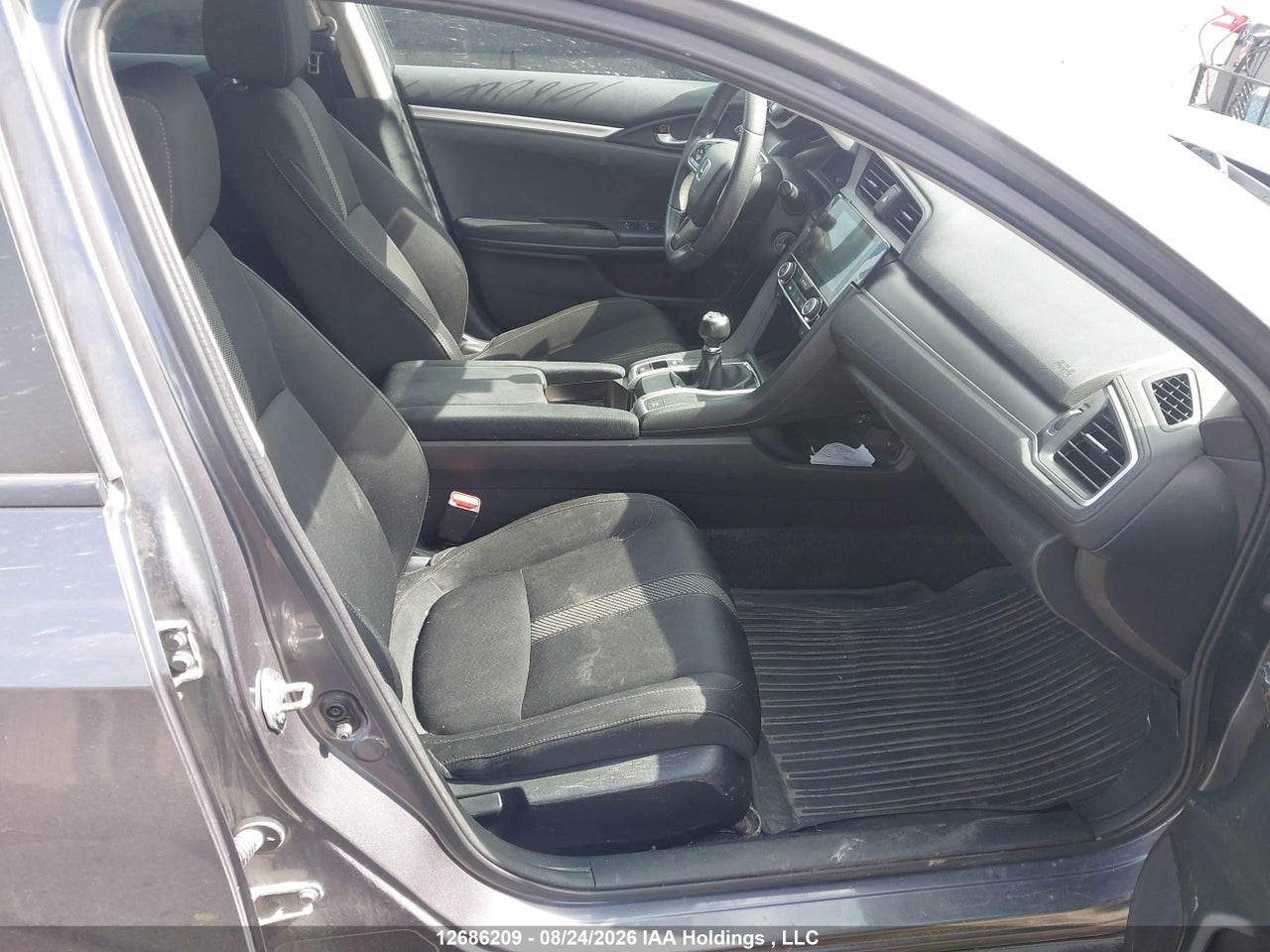 2HGFC2E59GH006193 · 2016 HONDA CIVIC LX · 5/21