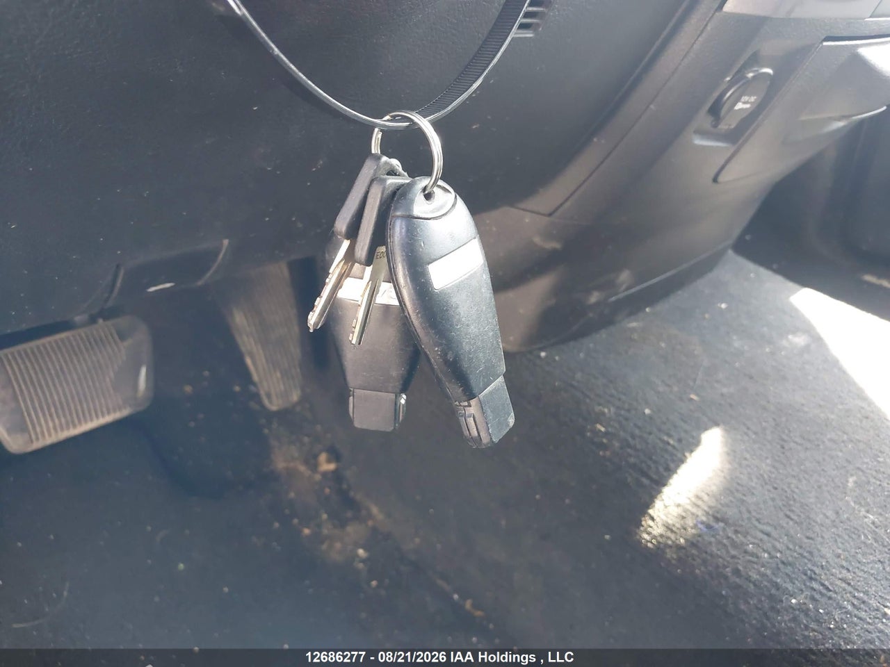 1C6RR7FM6HS605003 · 2017 RAM 1500 ST · 11/18