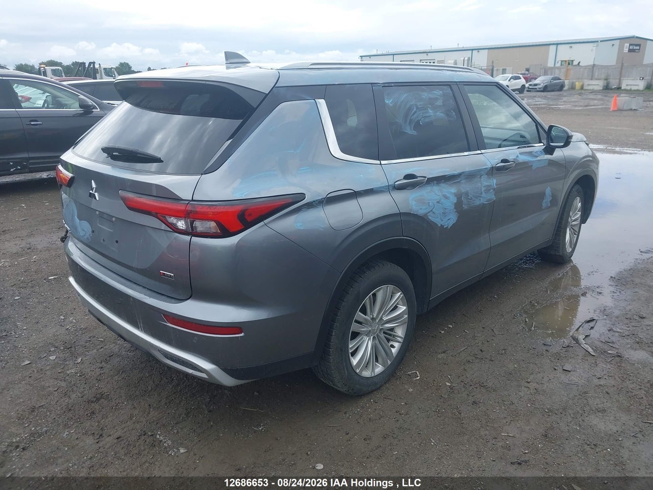 2024 MITSUBISHI OUTLANDER SE/BLACK EDITION/RALLIART · 4/17