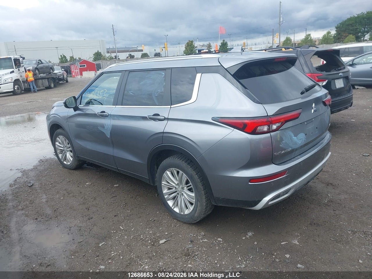 2024 MITSUBISHI OUTLANDER SE/BLACK EDITION/RALLIART · 3/17