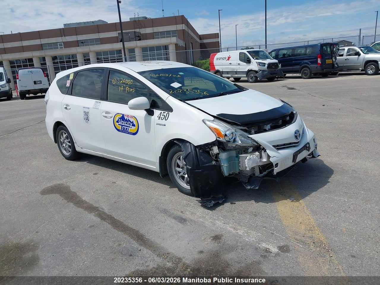 JTDZN3EU1E3326000 · 2014 TOYOTA PRIUS V