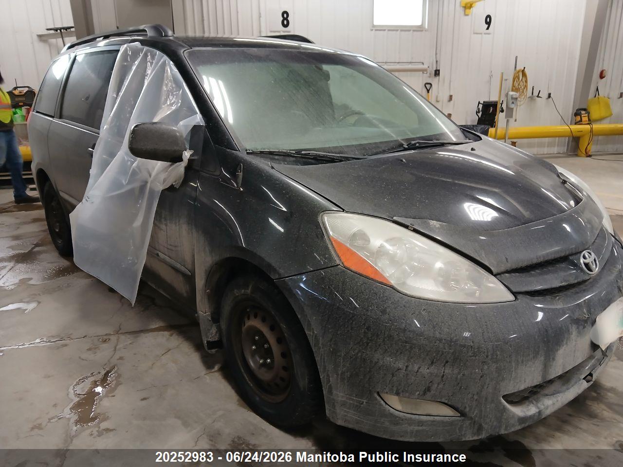 5TDZK23C79S251093 · 2009 TOYOTA SIENNA LE V6