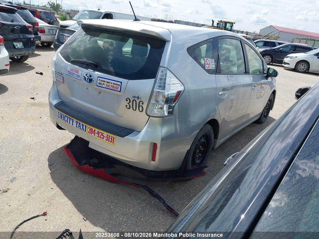 JTDZN3EUXEJ003222 · 2014 TOYOTA PRIUS V · 4/17