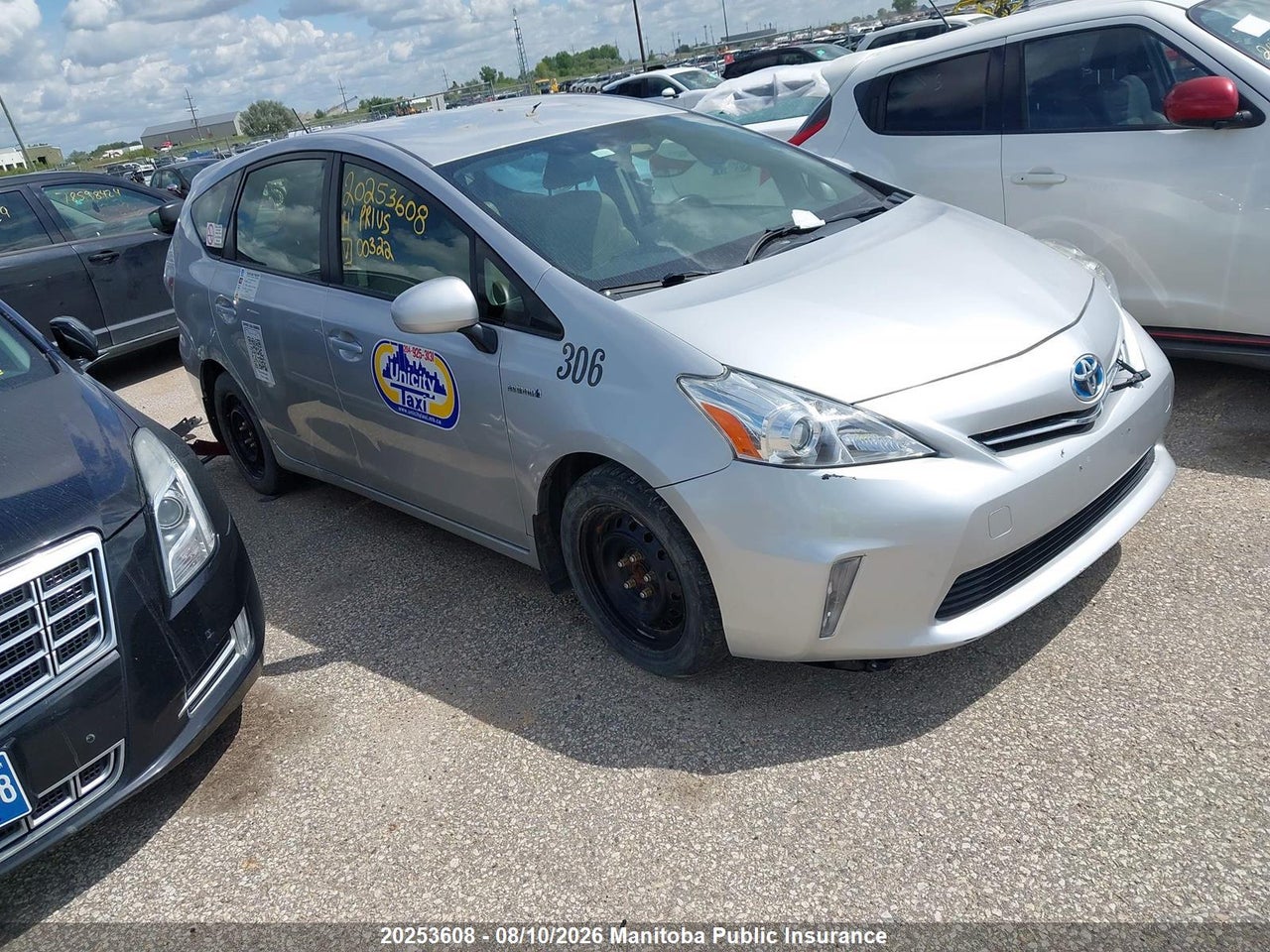 JTDZN3EUXEJ003222 · 2014 TOYOTA PRIUS V