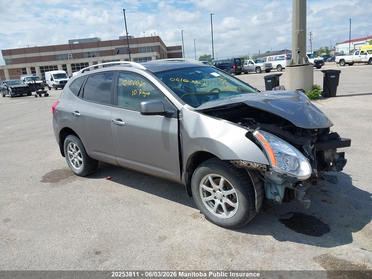 JN8AS5MV1AW106025 · 2010 NISSAN ROGUE SL