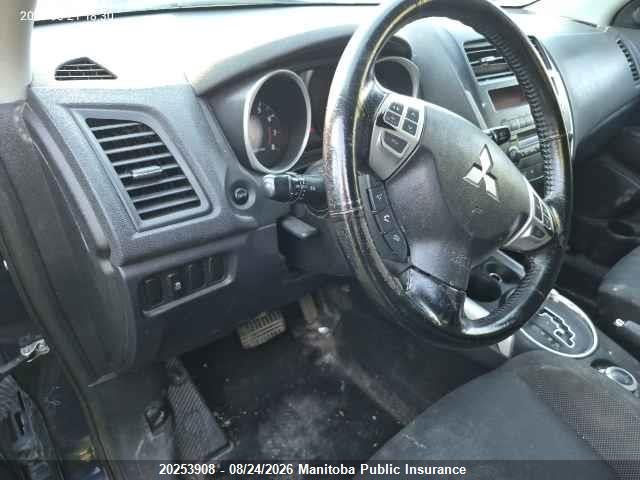 JA4AJ3AU0BZ602782 · 2011 MITSUBISHI RVR SE · 5/12