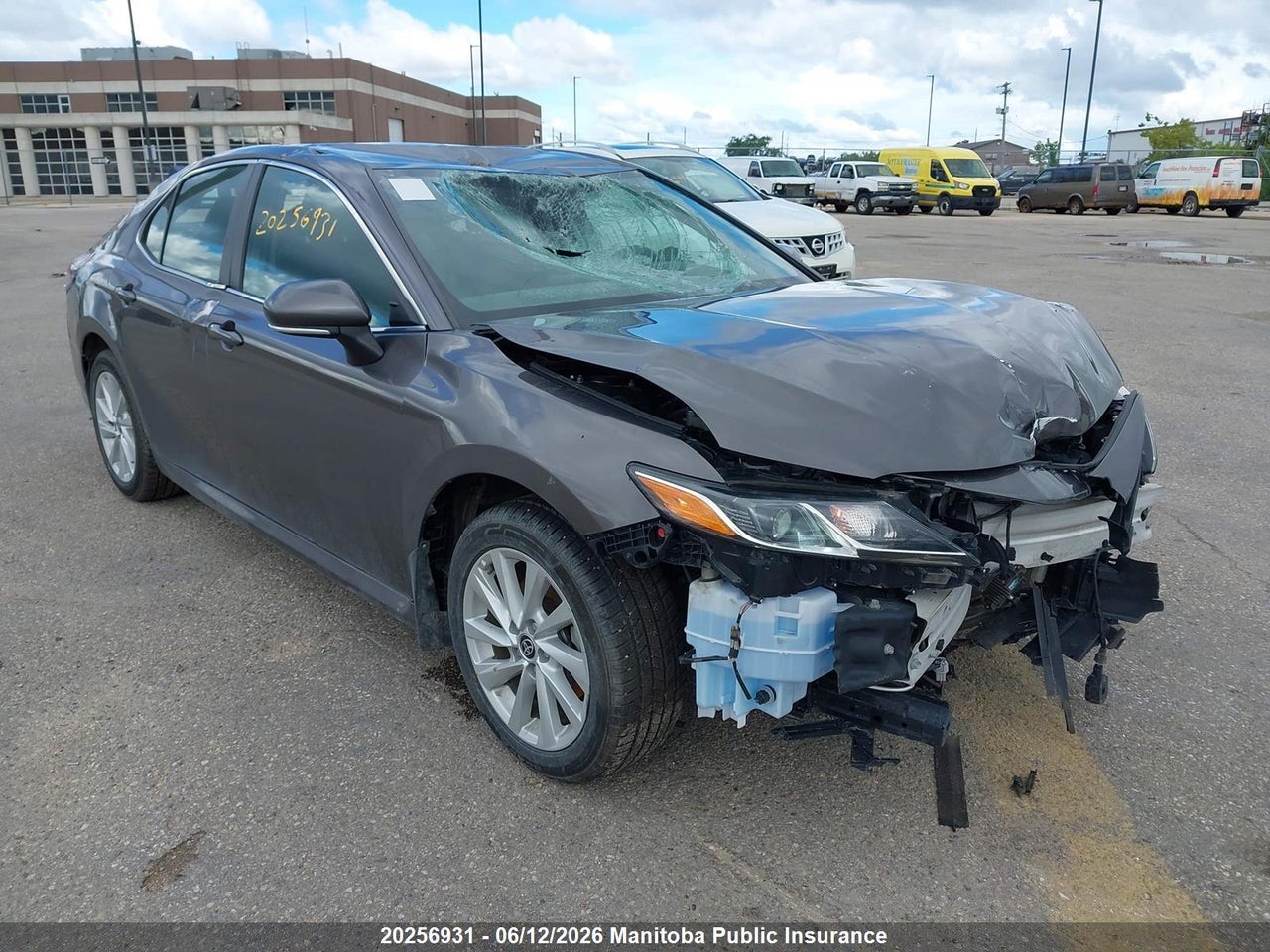 4T1C31AK2NU592264 · 2022 TOYOTA CAMRY LE HYBRID