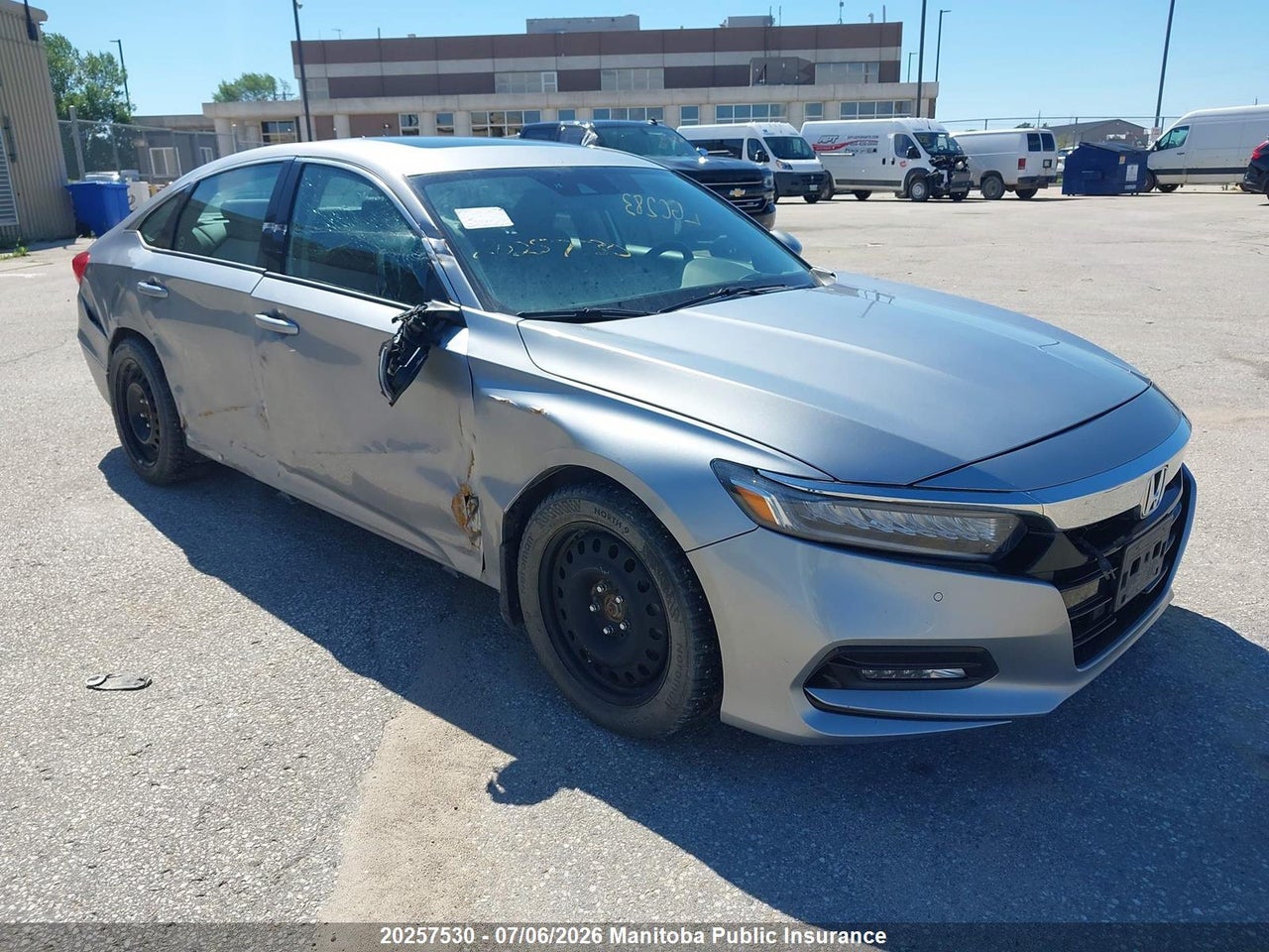 1HGCV1F96JA809493 · 2018 HONDA ACCORD TOURING