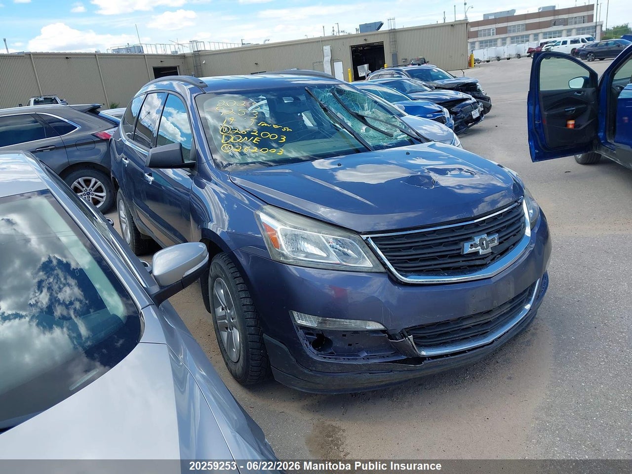 1GNKRFKD6EJ262003 · 2014 CHEVROLET TRAVERSE LS