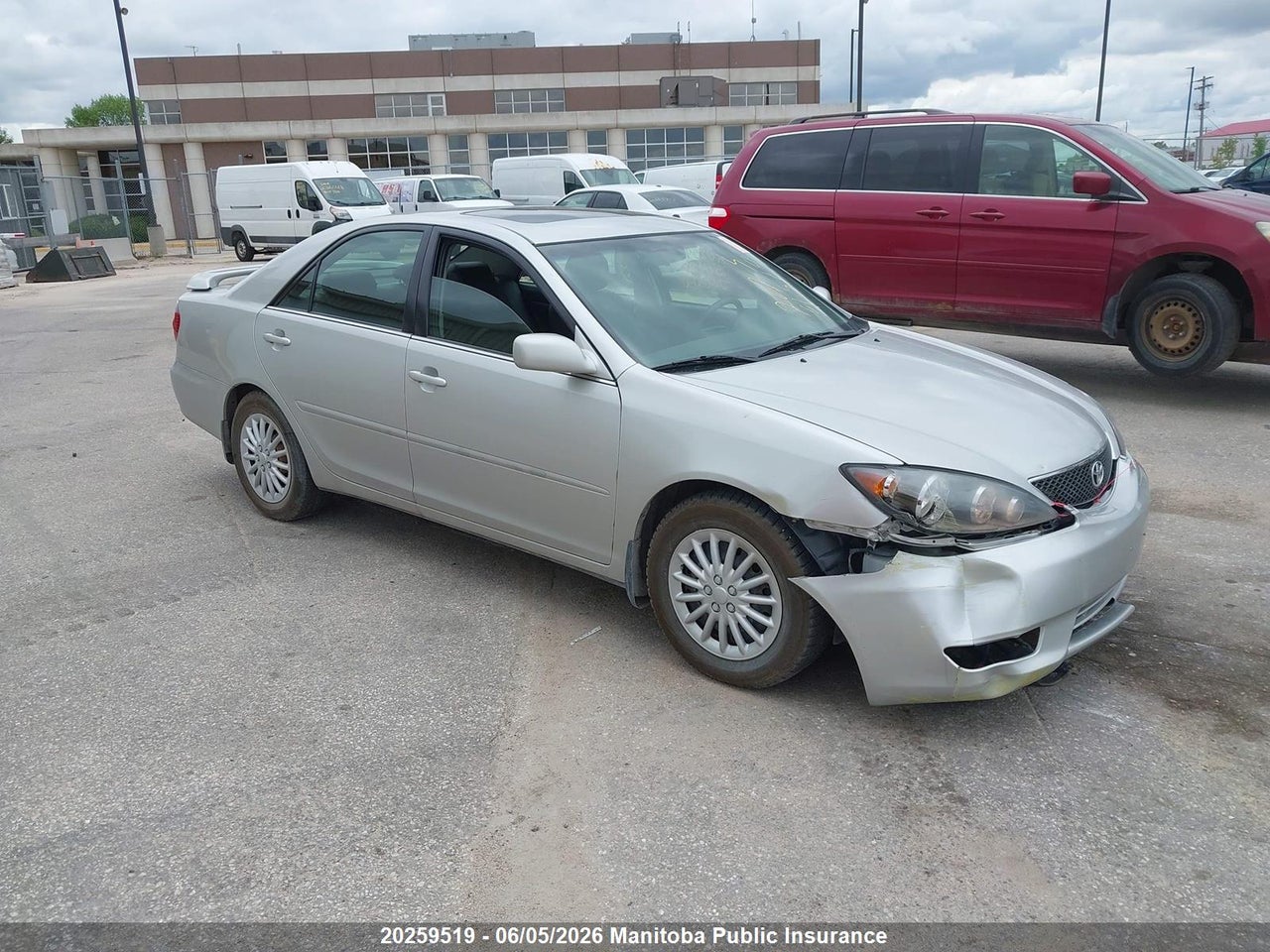 4T1BE32K15U603030 · 2005 TOYOTA CAMRY CE