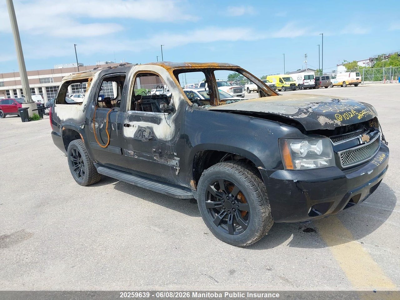 1GNSKJE78DR101214 · 2013 CHEVROLET SUBURBAN 1500 LT